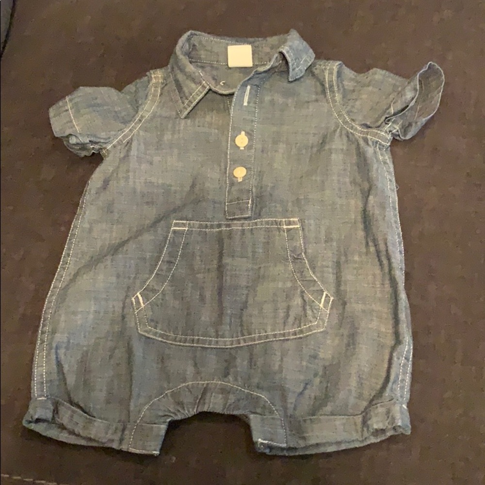 Baby boy GAP romper size 0-3 months